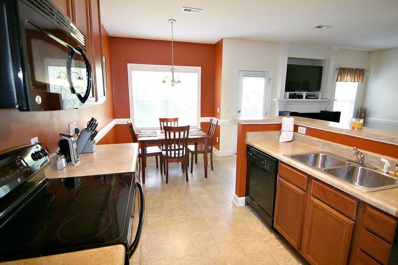 4804 Landover Vale Way, Raleigh, NC 27616