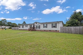 4805 Burgaw Dr, Fayetteville, NC 28306