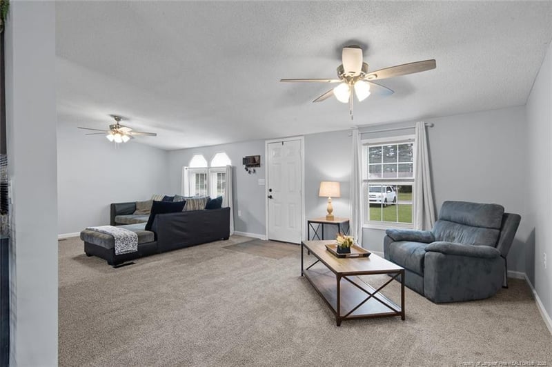 4805 Burgaw Dr, Fayetteville, NC 28306
