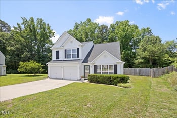 4805 Castle Crest Ct, Raleigh, NC 27616