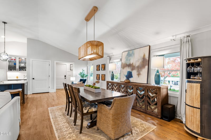 4805 Deerwood Dr, Raleigh, NC 27612