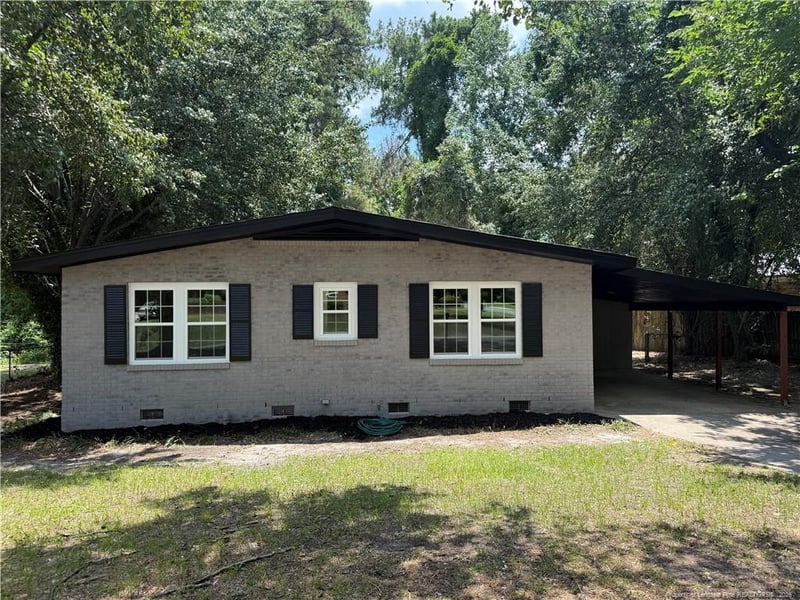 4805 Ellsworth Dr, Fayetteville, NC 28304