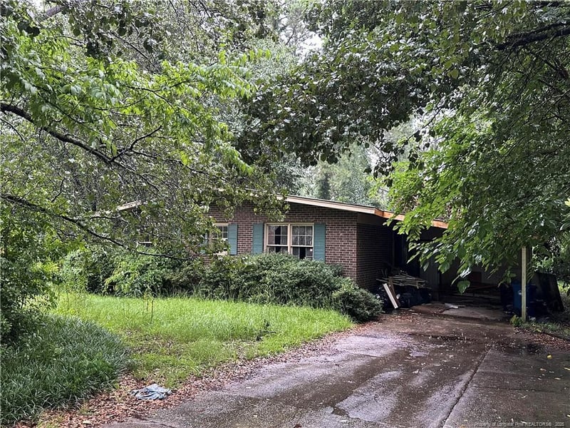 4805 Ellsworth Dr, Fayetteville, NC 28304