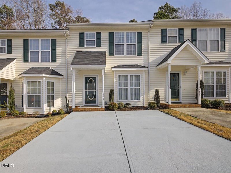 4805 Tanglewood Oaks St, Raleigh, NC 27610