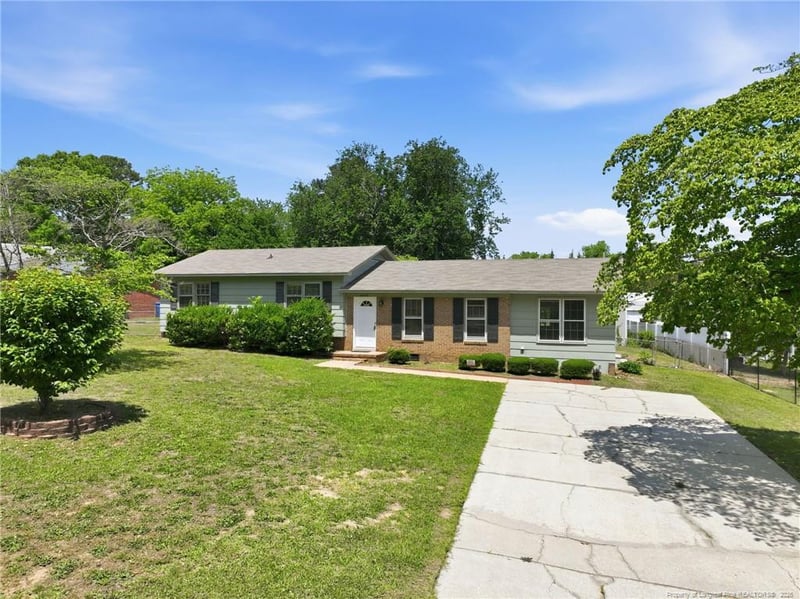4806 Hurley Dr, Fayetteville, NC 28304