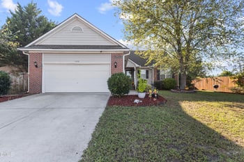 4808 Miranda Dr, Hope Mills, NC 28348