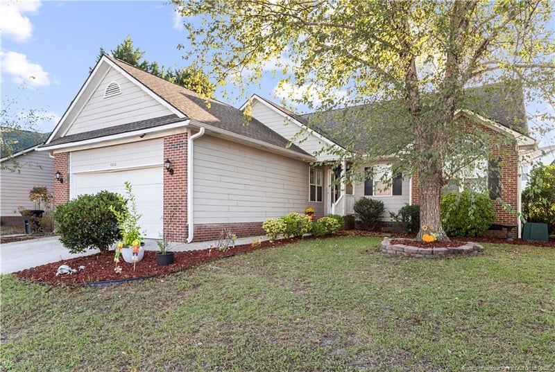 4808 Miranda Dr, Hope Mills, NC 28348
