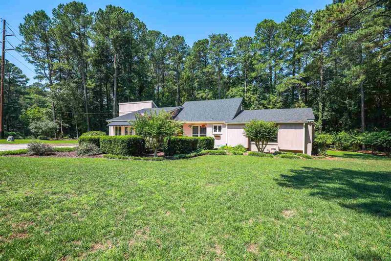 4808 Theys Rd, Raleigh, NC 27606