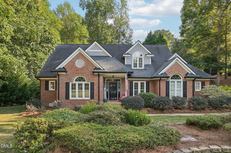 4809 Greenpoint Ln, Holly Springs, NC 27540