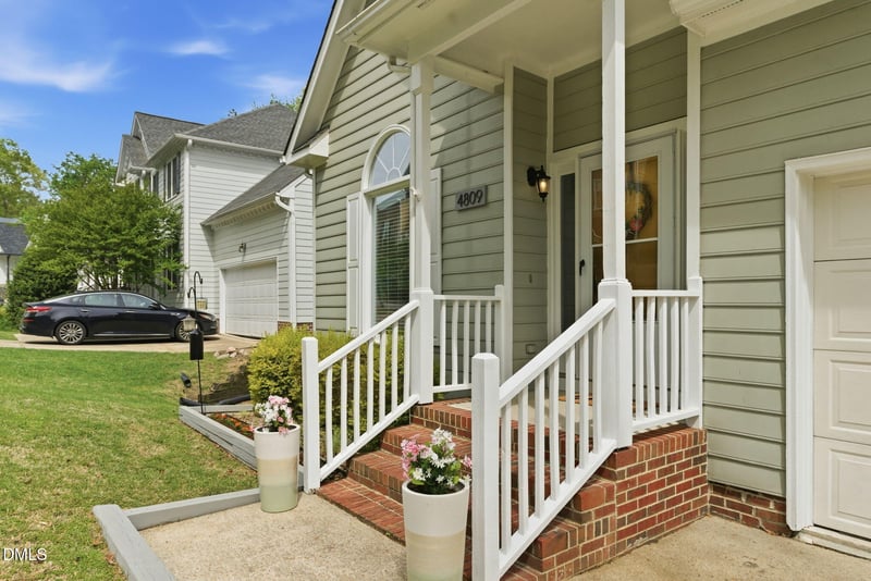 4809 Royal Troon Dr, Raleigh, NC 27604