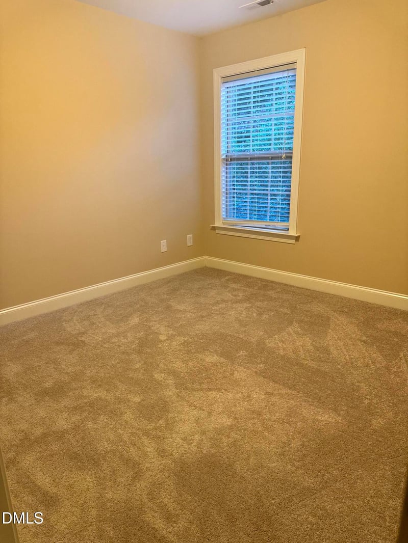 4809 Smarty Jones Dr, Knightdale, NC 27545