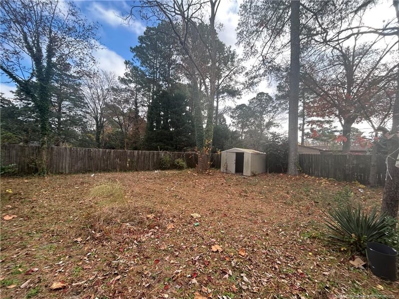 481 Waterbury Dr, Fayetteville, NC 28311