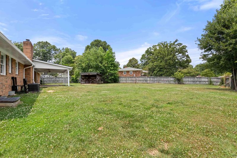 4811 Greenbrier Rd, Raleigh, NC 27603