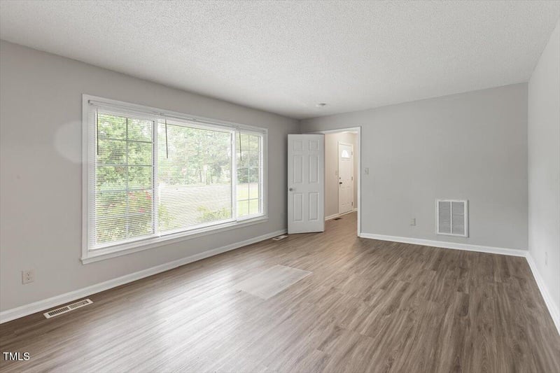 4812 Kaplan Dr, Raleigh, NC 27606