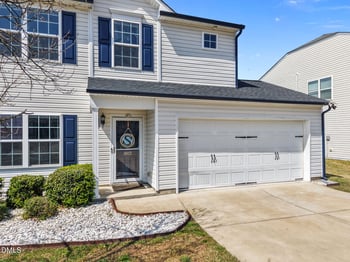 4813 Cutstone Ct, Raleigh, NC 27610