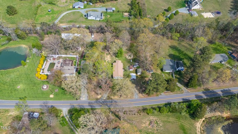 4814 Dodsons Xrds, Hillsborough, NC 27278