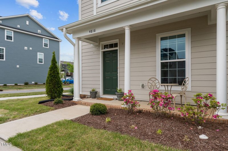 4816 Crescent Square St, Raleigh, NC 27616
