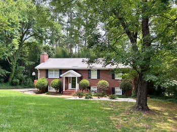 4816 Deerwood Dr, Raleigh, NC 27612