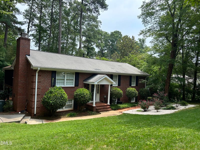 4816 Deerwood Dr, Raleigh, NC 27612