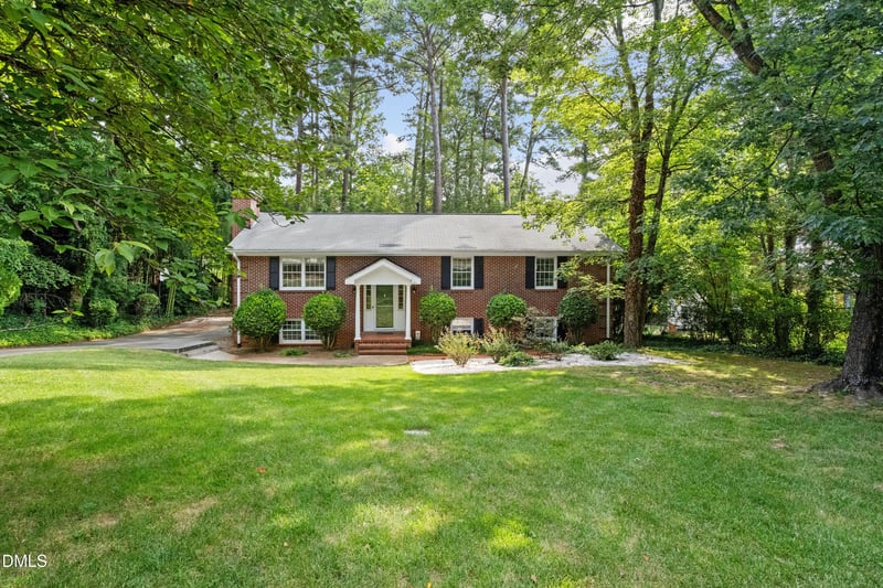 4816 Deerwood Dr, Raleigh, NC 27612