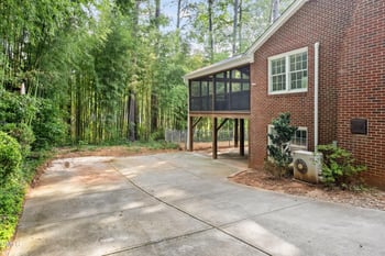 4816 Deerwood Dr, Raleigh, NC 27612
