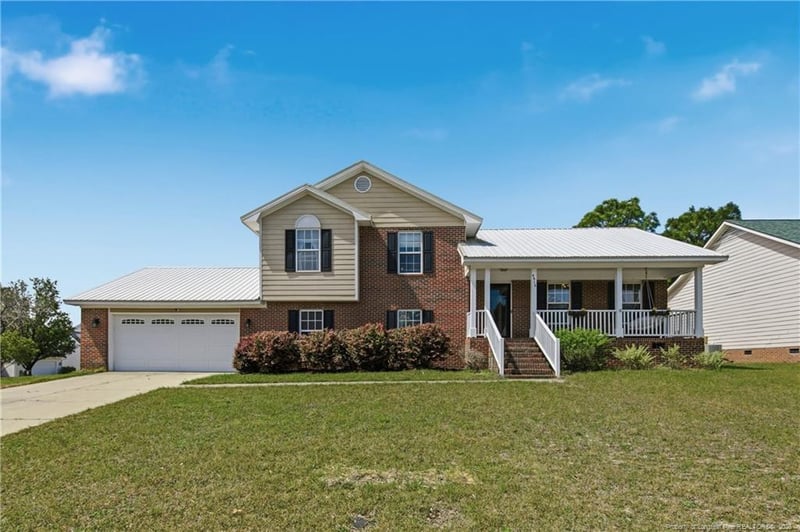4816 Miranda Dr, Hope Mills, NC 28348