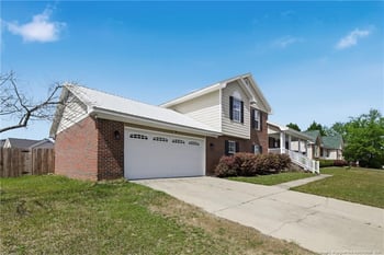 4816 Miranda Dr, Hope Mills, NC 28348