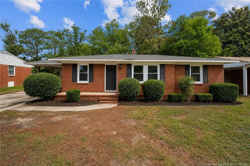 4816 Redwood Dr, Fayetteville, NC 28304
