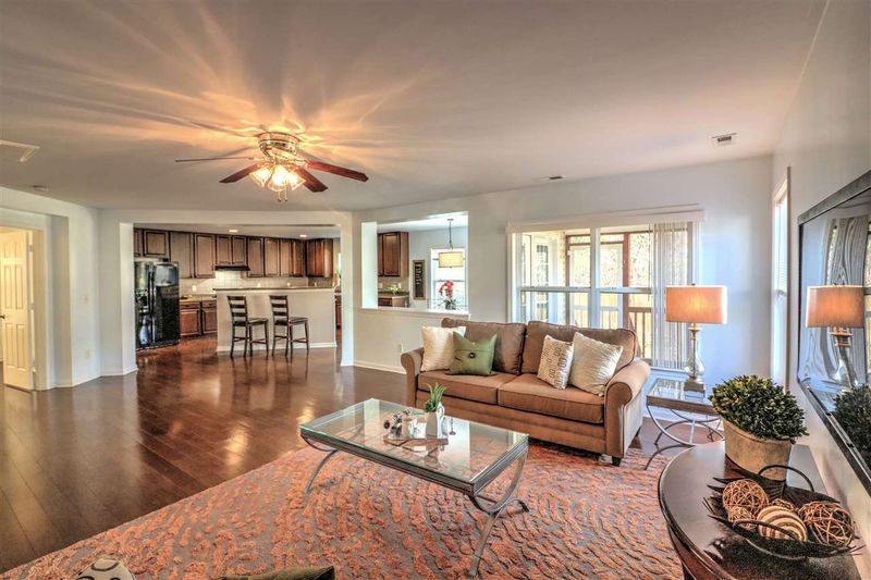 4817 Castle Hill Rd, Raleigh, NC 27616