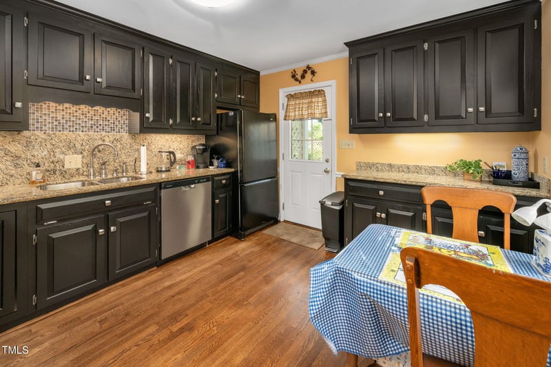 4817 Glen Forest Dr, Raleigh, NC 27612