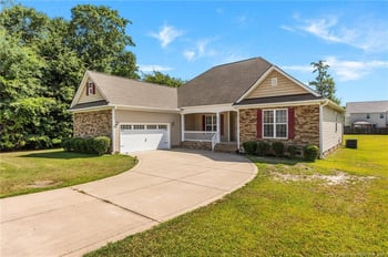 4817 Kiara Dr, Hope Mills, NC 28348