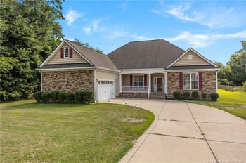 4817 Kiara Dr, Hope Mills, NC 28348