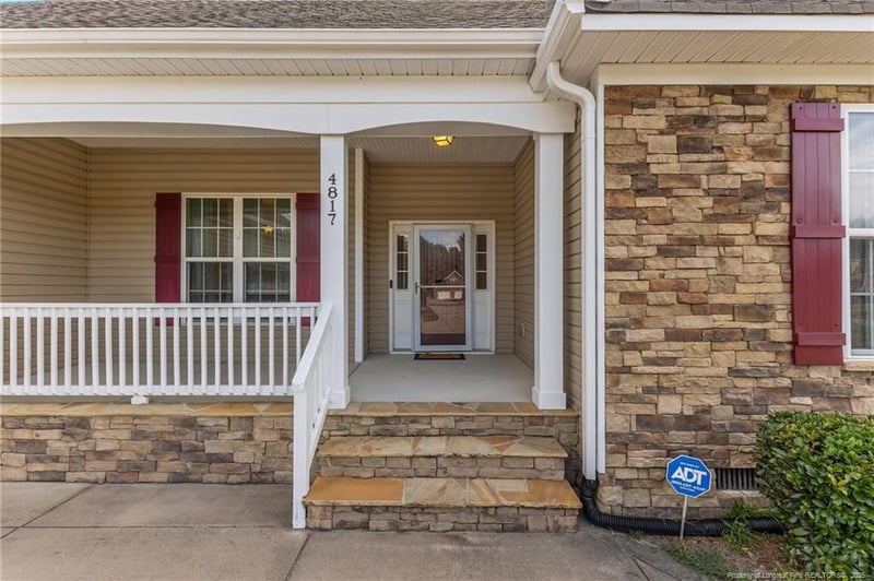 4817 Kiara Dr, Hope Mills, NC 28348