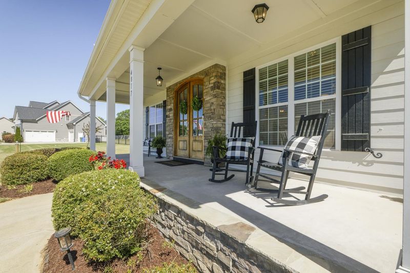 4817 Sunset Stream Dr, Fuquay Varina, NC 27526