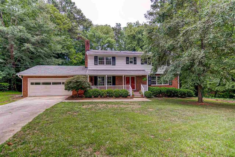 4818 Brookhaven Dr, Raleigh, NC 27612