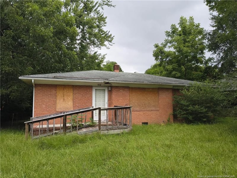 4818 Cottonwood Dr, Fayetteville, NC 28304