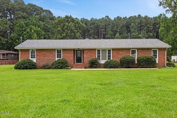 482 Hinnant Rd, Selma, NC 27576