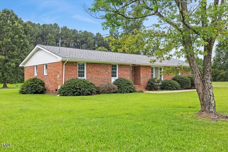 482 Hinnant Rd, Selma, NC 27576