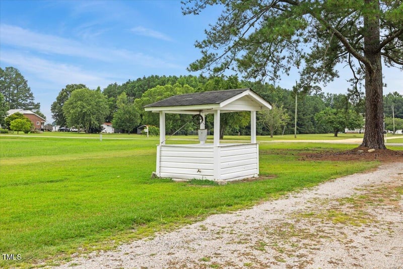 482 Hinnant Rd, Selma, NC 27576