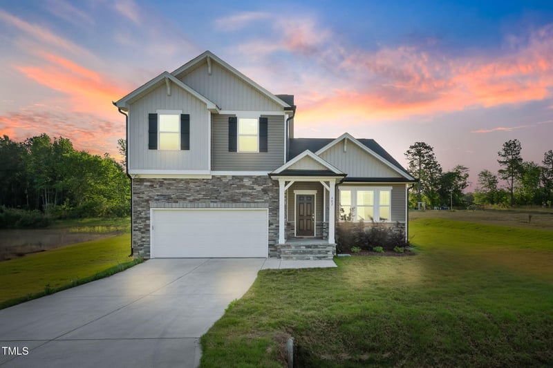 482 Olivia Crossing Ct, Four Oaks, NC 27524