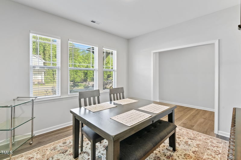 482 Olivia Crossing Ct, Four Oaks, NC 27524