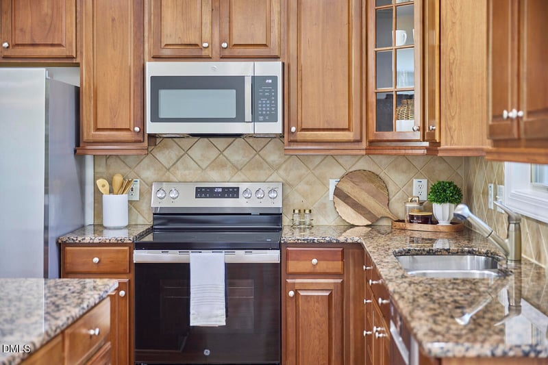 482 Panorama Park Pl, Cary, NC 27519