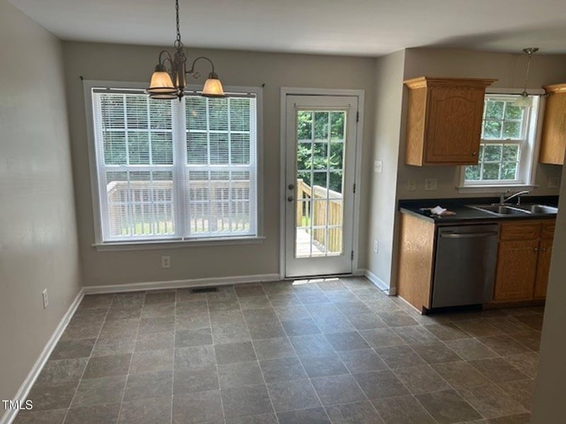 482 Sunray Dr, Clayton, NC 27520