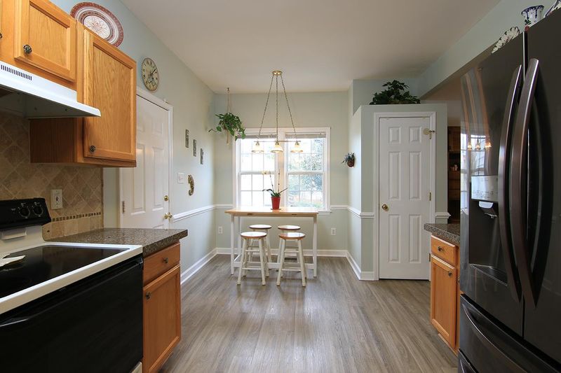 4820 Arbor Chase Dr, Raleigh, NC 27616