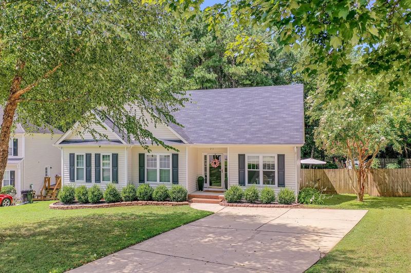 4820 Basildon Ct, Apex, NC 27539