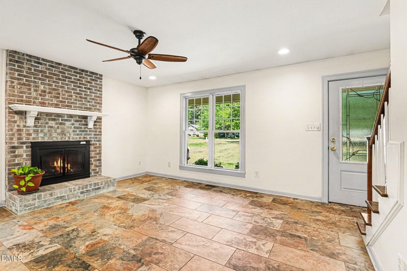 4820 Frankie Rd, Fuquay Varina, NC 27526