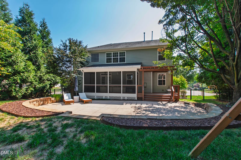 4820 Homeplace Dr, Apex, NC 27539