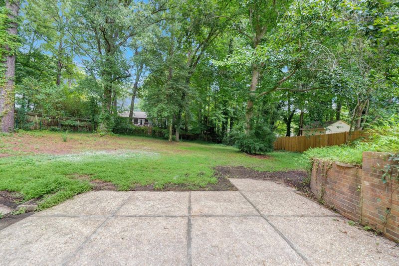4820 Radcliff Rd, Raleigh, NC 27609