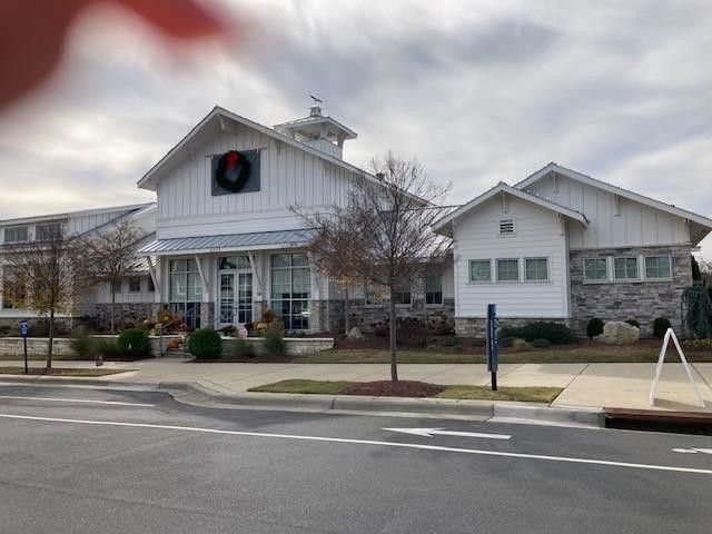 4821 Crescent Square St #2410, Raleigh, NC 27616