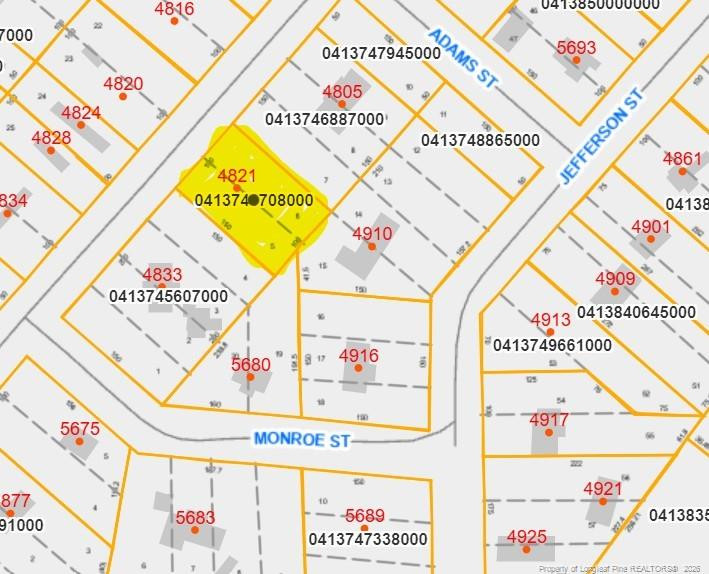 4821 Madison Dr, Hope Mills, NC 28348